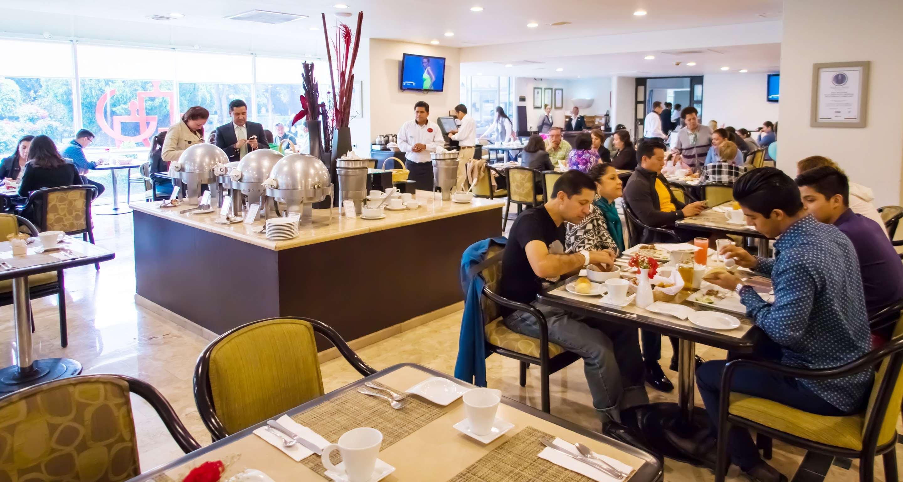 Grand Cantalagua Hotel Morelia, BW Signature Collection Экстерьер фото The lounge at KLIA