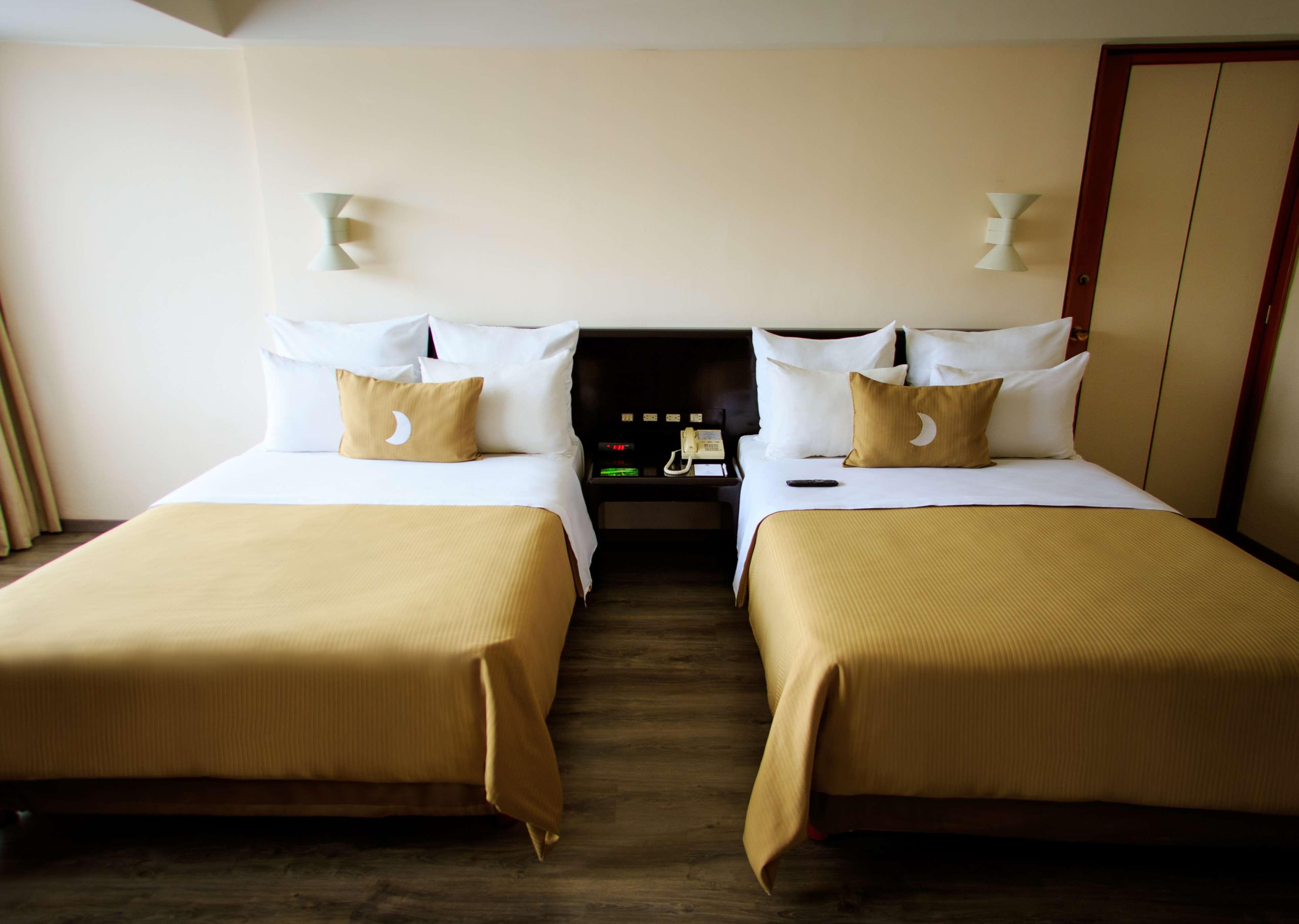 Grand Cantalagua Hotel Morelia, BW Signature Collection Экстерьер фото A room at the hotel