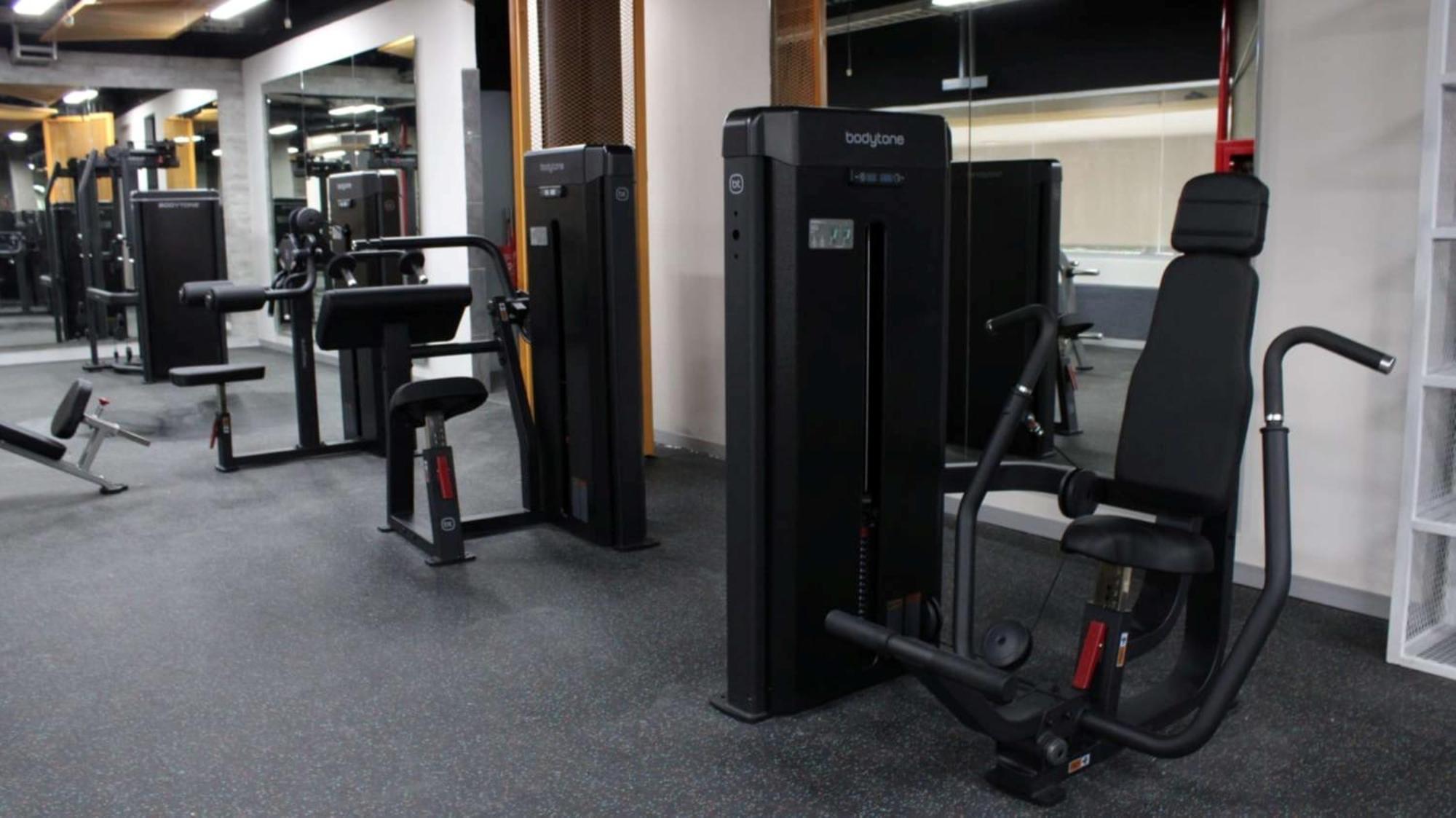 Grand Cantalagua Hotel Morelia, BW Signature Collection Экстерьер фото A leg press machine